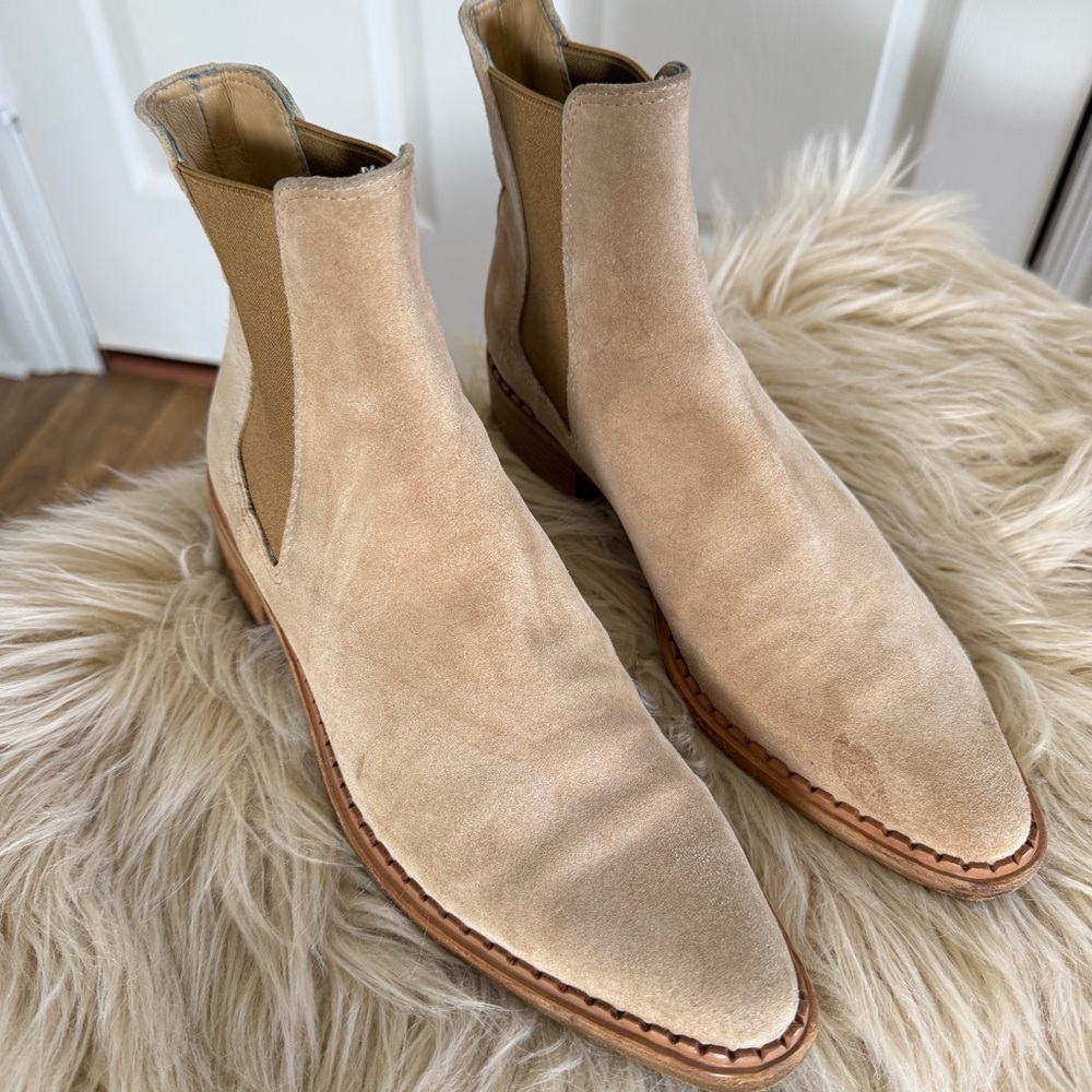 Vince Suede Chelsea boots women 7 Italian leather ankle booties